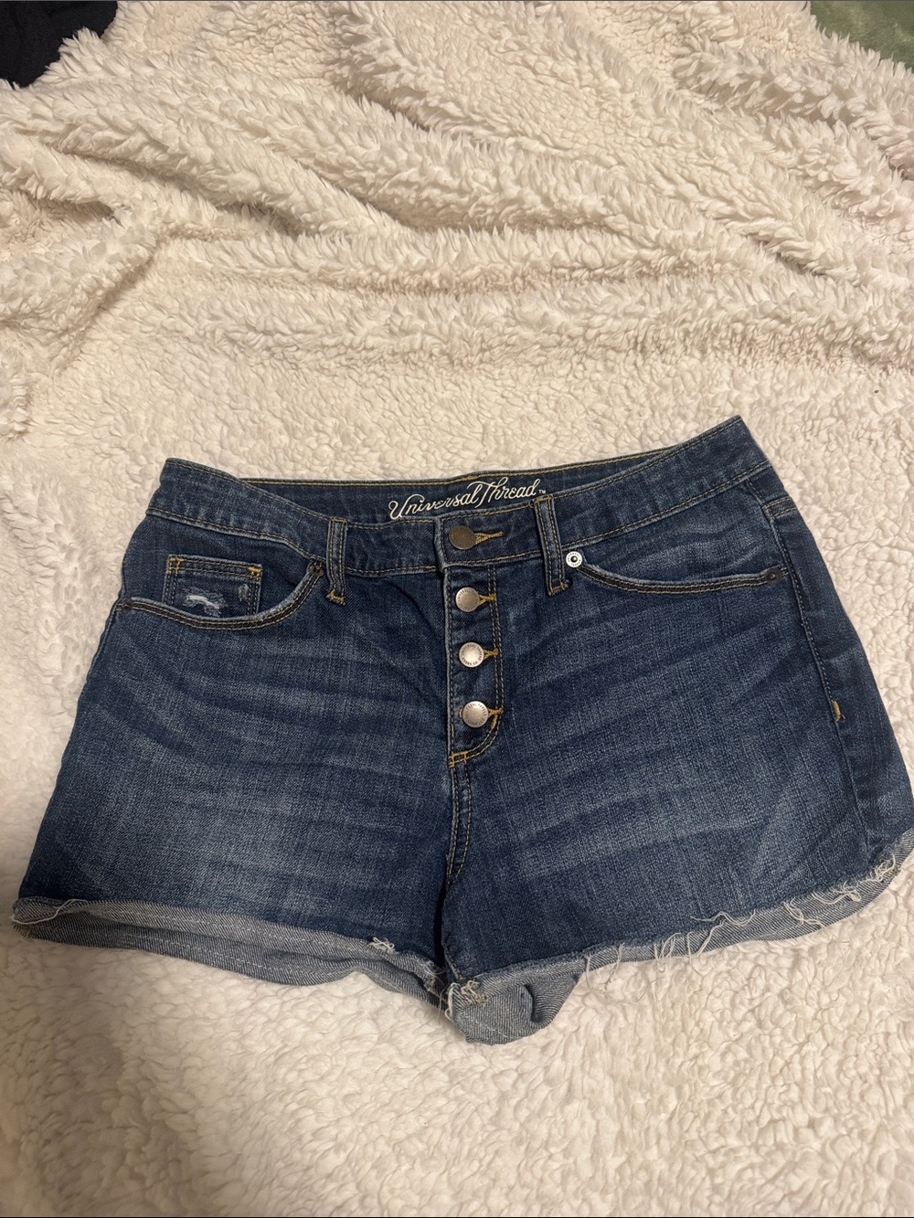 Universal Thread || High Rise Shortie (6/28R)